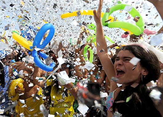 La gente festejó euforicamente en las calles de Río de Janeiro