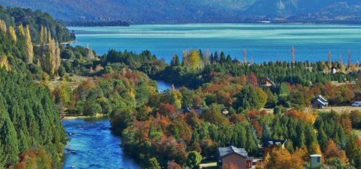 A typical mountain place with forest, mostaña and lagoon. A typical mountain place with forest, mostaña and lagoon.