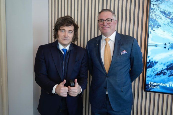 Milei también también se reunió con el director ejecutivo (CEO) de Axiom Space, Jonathan Cirtain. Milei también también se reunió con el director ejecutivo (CEO) de Axiom Space, Jonathan Cirtain.