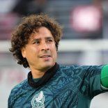 Guillermo Memo Ochos no fue convocado para esta Fecha FIFA pero visitó el CAR por compromisos comerciales con los patrocinadores del Tri. Guillermo Memo Ochos no fue convocado para esta Fecha FIFA pero visitó el CAR por compromisos comerciales con los patrocinadores del Tri.