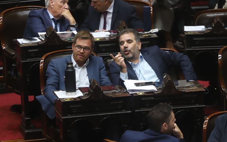 Nicolás Massot (Encuentro Federal) y Cristian Ritondo (PRO) acompañaron la suspensión de las PASO.