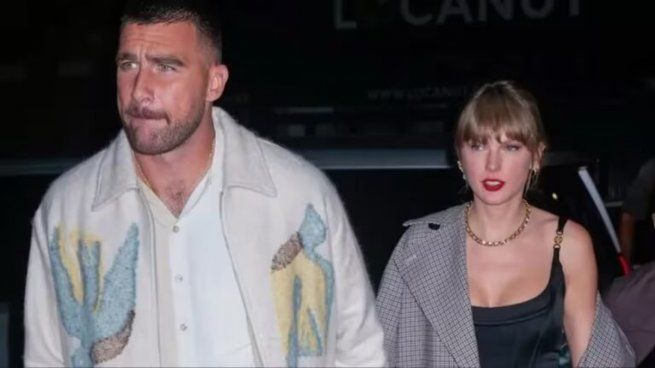 La cantante fue vista en un restaurante de Buenos Aires junto a su pareja.