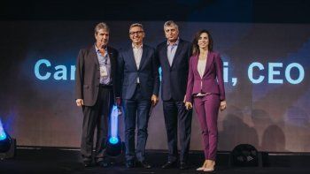 Epígrafe de la foto -de izquierda a derecha- Daniel Junas, Presidente de ASUG Argentina; Carlos Moltini, CEO de Telecom Argentina; Claudio Muruzábal, Presidente SAP para América Latina y el Caribe; y Claudia Boeri, Presidente Región Sur de América Latina SAP.