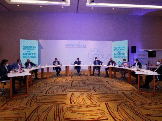 Los gobernadores se reunieron en Resistencia para relanzar la región Norte Grande.