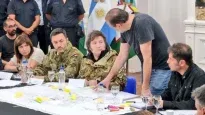 Milei se reúne con Kicillof en Bahía Blanca.