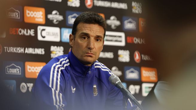 Lionel Scaloni habló en conferencia de prensa y no descartó que haya modificaciones en los convocados.