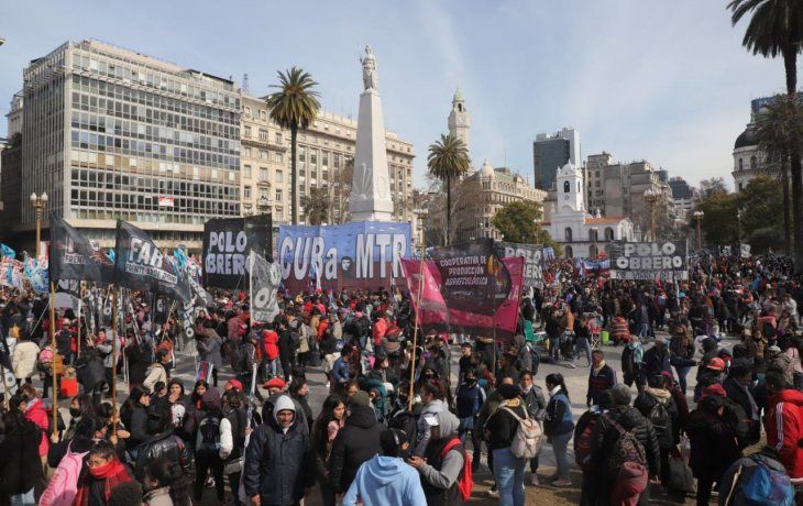 “Ahora se verá realmente el poder de movilización de los movimientos sociales”, comentan en los Pasillos de la Rosada.