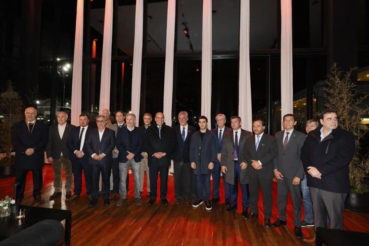 Francos y los gobernadores, en La Rural.