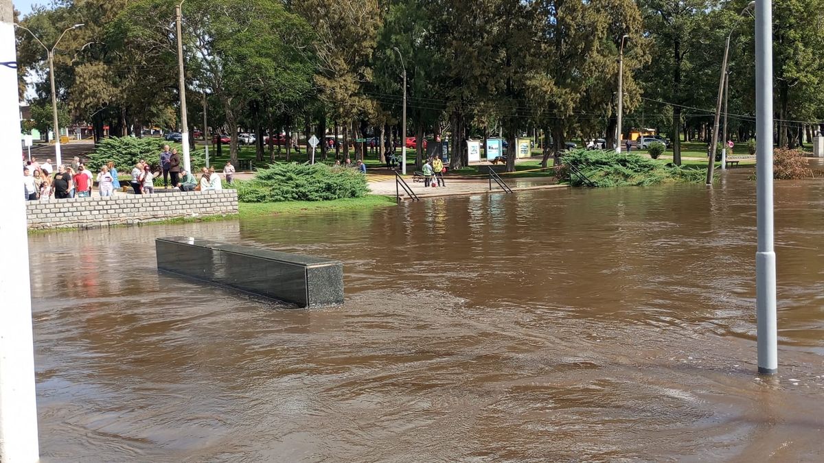 Lacalle Pou travels to Florida amid the historic flood
