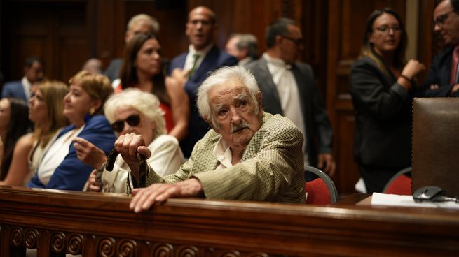 Crece la tensión del PIT-CNT con el expresidente Mujica.