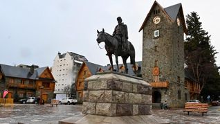 La intención de remover el monumento a Julio Argentino Roca del centro de Bariloche avivó una polémica.&nbsp;