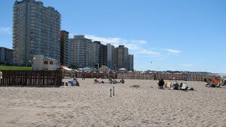 Una de las playas más lindas y accesibles de la provincia de Buenos Aires. Una de las playas más lindas y accesibles de la provincia de Buenos Aires.