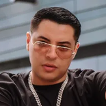 Eduin Caz, uno de los hombres más ricos de México. Eduin Caz, uno de los hombres más ricos de México.