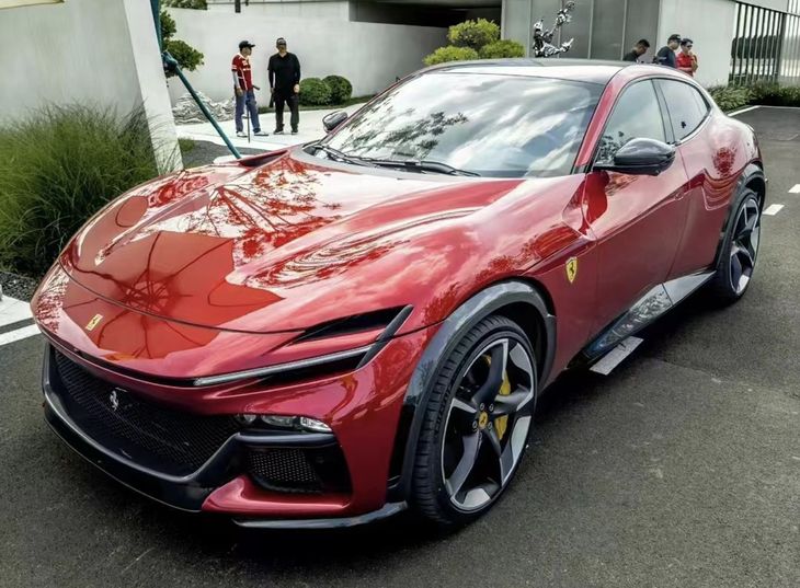 El modelo SUV de Ferrari, el El modelo SUV de Ferrari, el