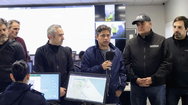Axel Kicillof dio una conferencia con miembros de su Gabinete.