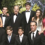 Son nietos políticos de Carlos Slim Helú y pertenecen a poderosas familias mexicanas: quiénes son y a qué se dedican Son nietos políticos de Carlos Slim Helú y pertenecen a poderosas familias mexicanas: quiénes son y a qué se dedican