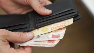 Los salarios registrados subieron en agosto, pero continúan arrastrando una pérdida de 4,74% desde noviembre de 2023. Los salarios registrados subieron en agosto, pero continúan arrastrando una pérdida de 4,74% desde noviembre de 2023.