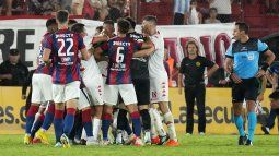 Hot.  Huracán and San Lorenzo sparked sparks in the classic.