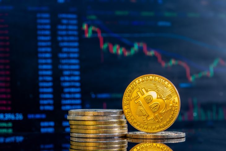 Bitcoin en una carrera por el precio: qué le espera a la criptomoneda según los gurúes criptos