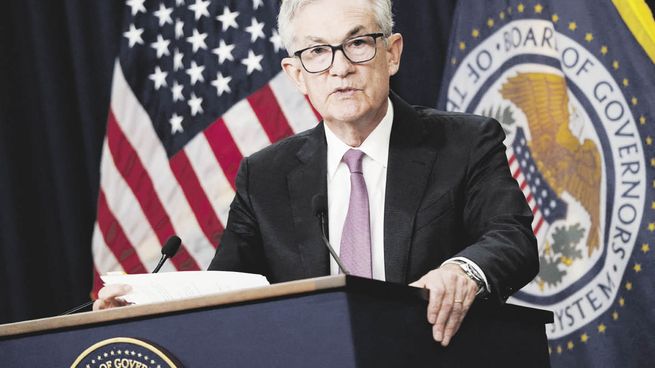 El titular de la Reserva Federal de EE.UU., Jerome Powell, define si sube la tasa 50 pb y los mercados emergentes esperan