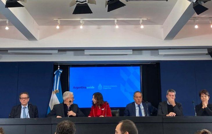 silvina batakis: se mantienen las metas acordadas con el fmi
