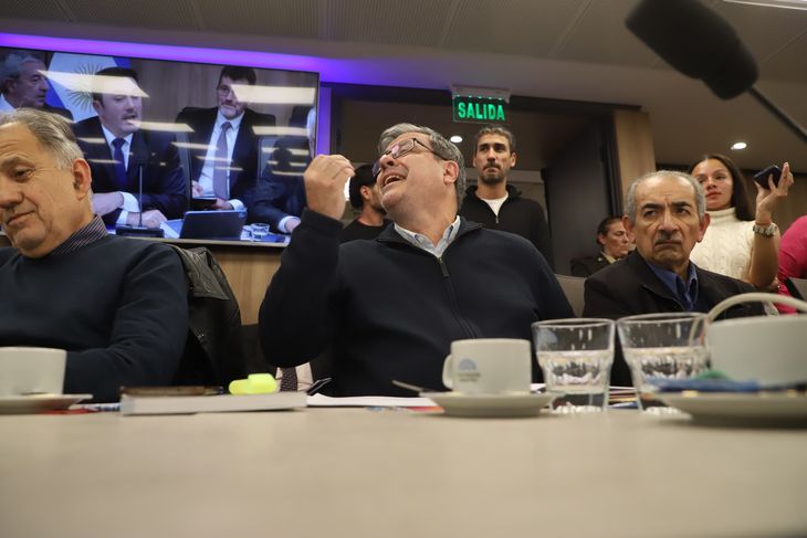 Germán Martínez protagonizó un cruce con el ministro Petri. Germán Martínez protagonizó un cruce con el ministro Petri.