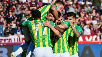 Se ilusiona. Aldosivi ganó ante Lanús y salió de los puestos de descenso.
