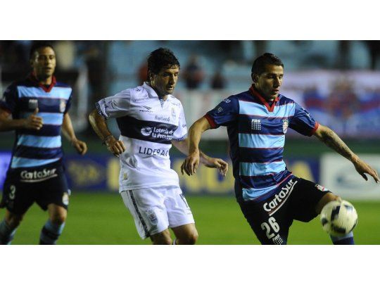 Gimnasia no pudo sostener el marcador y se llevó un triste empate de Sarandí.
