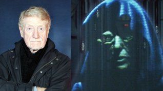 Clive Revill tenia 94 años.