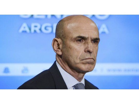 El reclamo fue hecho luego de que se supiera que una cuenta en el banco Credit Suisse a nombre de Arribas habría recibido cinco giros por un total de 594.518 dólares.