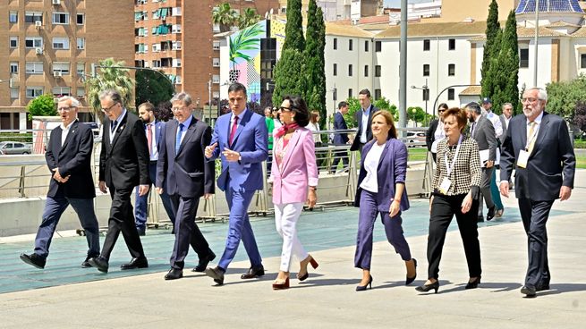 Pedro Sanchez (España) con Ana Botín (Santander).