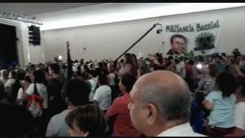 festejos en el bunker de arabela carreras tras la victoria