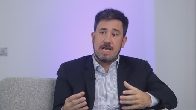 Elgerente de productores y negocios masivos de VISRED, Pablo Díaz, se refirió al rol de cercanía del asesor durante el tercer panel de Ámbito Debate.