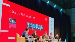 El panel de empresarios que analizó la realidad del consumo masivo en la ExpoEFI. El panel de empresarios que analizó la realidad del consumo masivo en la ExpoEFI.