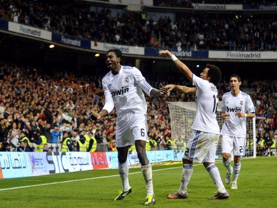 Adebayor, de pasado por Real Madrid y el fútbol inglés, estuvo en la órbita de Boca pero jugará la Copa Libertadores de América para Olimpia de Paraguay.