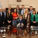 El oficialismo nacional alista los cañones para debatir la modificación a la ley de Contrato de Trabajo, entre otros puntos que tratará en la reforma laboral. El oficialismo nacional alista los cañones para debatir la modificación a la ley de Contrato de Trabajo, entre otros puntos que tratará en la reforma laboral.