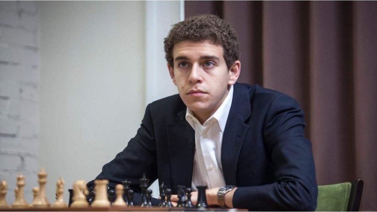 Chess grandmaster Daniel Naroditsky dies at 29
