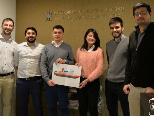 El equipo ganador estuvo integrado por los alumnos&nbsp;Esteban Escudero, Ian Carlos Alvarenga, Juan Cruz Tauterys, María Junco, Maximiliano Mavica&nbsp;y, como coordinador, Agustín Ibarra.