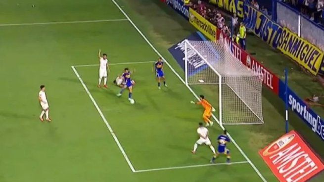 Cavani rompió el silencio y recordó su gol errado con Boca ante Alianza Lima: Lo analicé mil veces