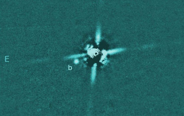 Imágenes directas de un exoplaneta.