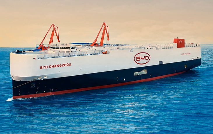 El BYD CHANGZHOU, buque Ro-Ro de flota propia de la automotriz china, arribó a la Terminal Portuaria de Zárate hoy y demorará 36 horas en vaciarse