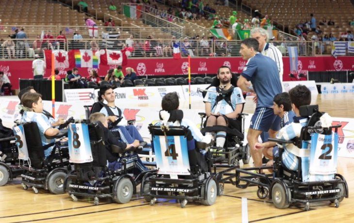 messi y di maria ayudaron al seleccionado argentino de powerchair