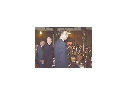 Aníbal Ibarra, Jorge Telerman (vicejefe porteño) y Santiago de Estrada (vicepresidente de la Legislatura) al comparecer el viernes ante los diputados porteños. En las próximas horas habrá pronunciamientos judiciales sobre la tragedia de Cromañón que alcanzarán también a algunos funcionarios.