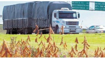 La medida es en reclamo del pago de una tarifa anual única obligatoria para el transporte de cereales, por lo que no ingresarán camiones a los puertos exportadores.