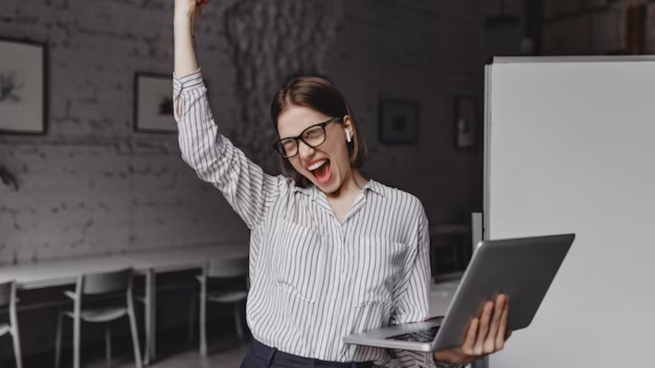 Cómo ser exitoso a través del síndrome del impostor, según Harvard.