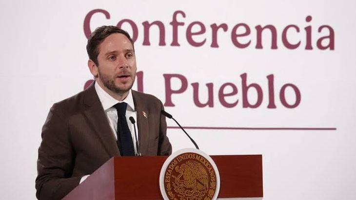 Eduardo Clark García Dobarganes presentó los detalles de la convocatoria IMSS-Bienestar durante la conferencia matutina del 25 de agosto