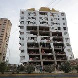 En La Guaira se derrumbó el icónico edificio del Hotel Eduards. En La Guaira se derrumbó el icónico edificio del Hotel Eduards.