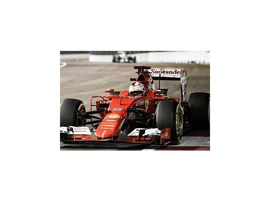 El alemán, con Ferrari, largará adelante en el circuito de Marina Bay.