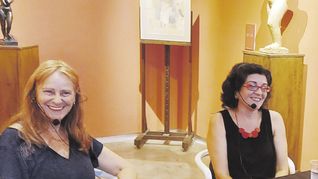 encuentro. Las artistas y docentes Diana Aisenberg y Xil Buffone.