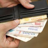 Entre las economías del mundo que siguen funcionando con elevados niveles de dinero en efectivo se encuentra la Argentina, que ocupa el puesto 24° entre 123 naciones. Entre las economías del mundo que siguen funcionando con elevados niveles de dinero en efectivo se encuentra la Argentina, que ocupa el puesto 24° entre 123 naciones.